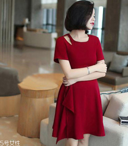 小個子怎么搭配衣服顯高 輕松穿出大長腿 小個子怎么搭配衣服顯高 輕松穿出大長腿