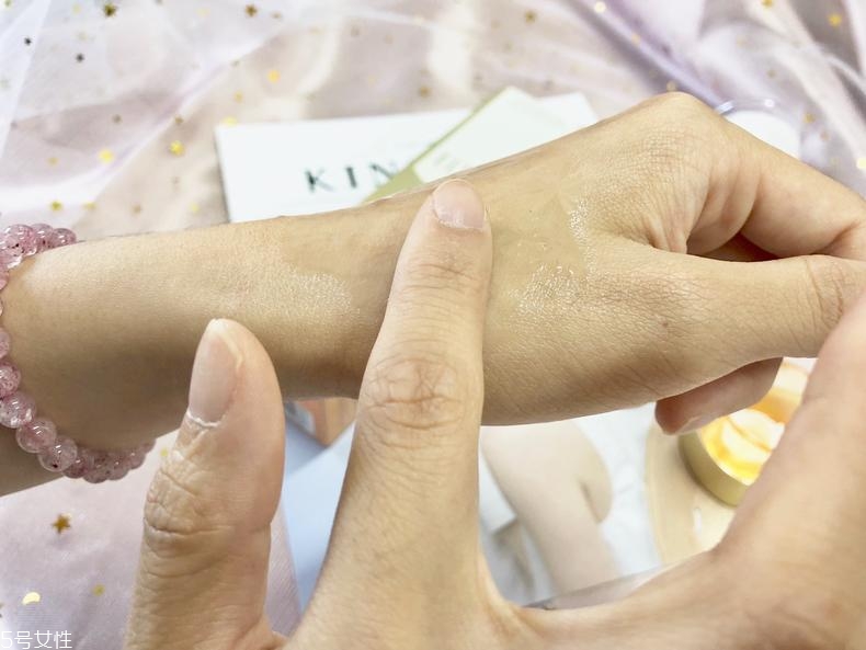 怡麗絲爾水乳哪個(gè)好用 這個(gè)牌子低調(diào)溫和有內(nèi)涵