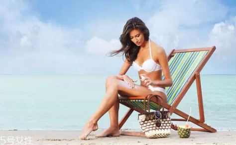 暴曬后敷什么面膜好 使用面膜時的注意事項 暴曬后敷什么面膜好 使用面膜時的注意事項