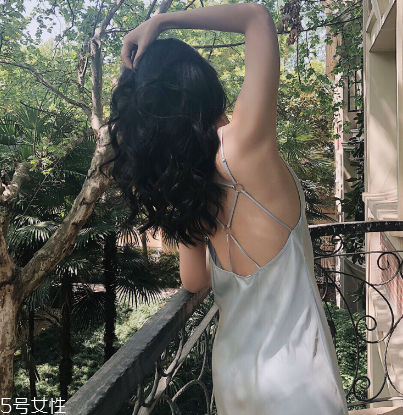 真絲褪色怎么補(bǔ)救 教你幾招搶救回來 真絲褪色怎么補(bǔ)救 教你幾招搶救回來