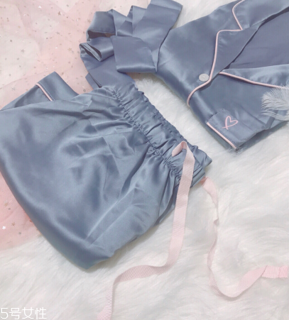 真絲上的血跡怎么洗掉 學(xué)會(huì)生活小竅門(mén)