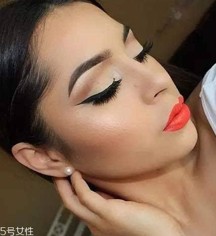 眉筆對(duì)皮膚有傷害嗎 正規(guī)產(chǎn)品不會(huì) 眉筆對(duì)皮膚有傷害嗎 正規(guī)產(chǎn)品不會(huì)