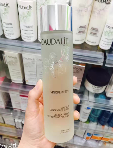 膚色暗沉用什么爽膚水好 回歸透亮不是夢(mèng) 膚色暗沉用什么爽膚水好 回歸透亮不是夢(mèng)