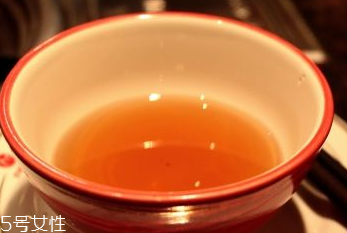 芝麻油是發(fā)物嗎 芝麻油不是發(fā)物 芝麻油是發(fā)物嗎 芝麻油不是發(fā)物