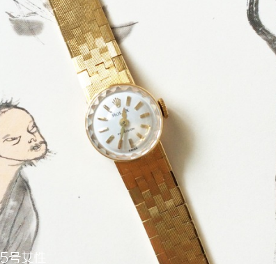 機(jī)械表保養(yǎng)一次多少錢(qián) 看手表檔次