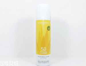 防曬噴霧和防曬霜哪個(gè)效果好 兩者配合使用效果最佳 防曬噴霧和防曬霜哪個(gè)效果好 兩者配合使用效果最佳