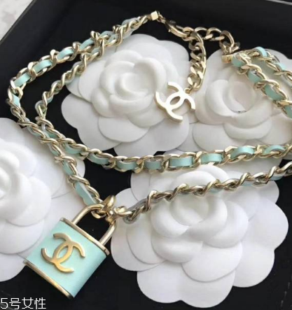 香奈兒鎖頭項鏈多少錢 時髦人士都愛它