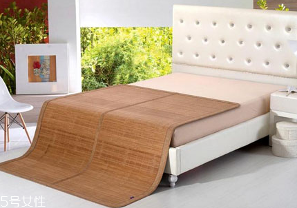 涼席破了怎么補 輕松學(xué)會補涼席