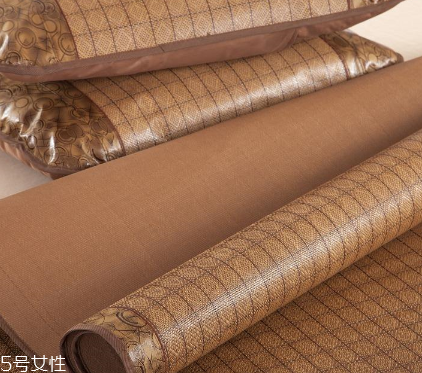 涼席破了怎么補 輕松學(xué)會補涼席