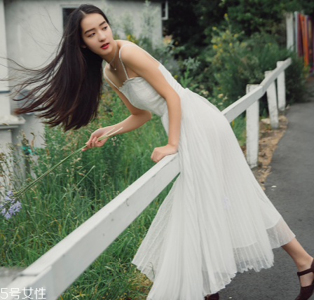 旅行拍照穿什么衣服 輕松打造大片感 旅行拍照穿什么衣服 輕松打造大片感