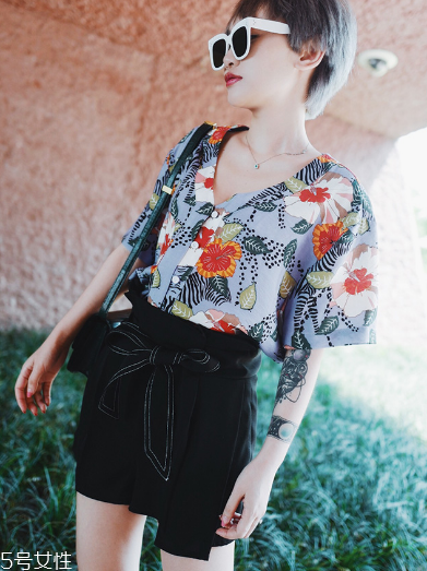 旅行拍照穿什么衣服 輕松打造大片感 旅行拍照穿什么衣服 輕松打造大片感