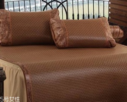 涼席卷邊怎么處理 卷邊問(wèn)題巧妙解決 涼席卷邊怎么處理 卷邊問(wèn)題巧妙解決