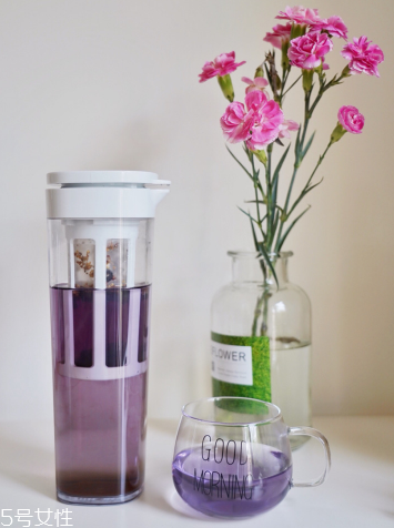 美容養(yǎng)顏湯有哪些 這4款讓你越喝越年輕 美容養(yǎng)顏湯有哪些 這4款讓你越喝越年輕