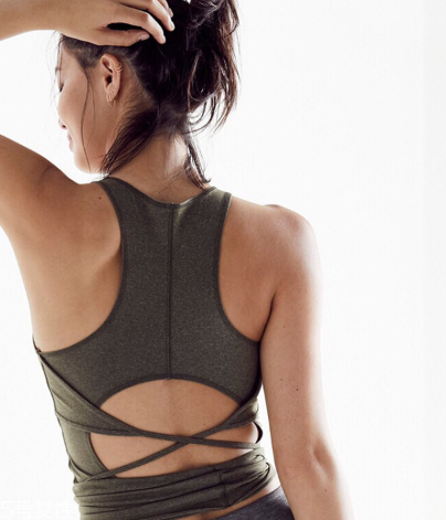 瑜伽服可以當(dāng)睡衣嗎 選擇舒適的面料 瑜伽服可以當(dāng)睡衣嗎 選擇舒適的面料