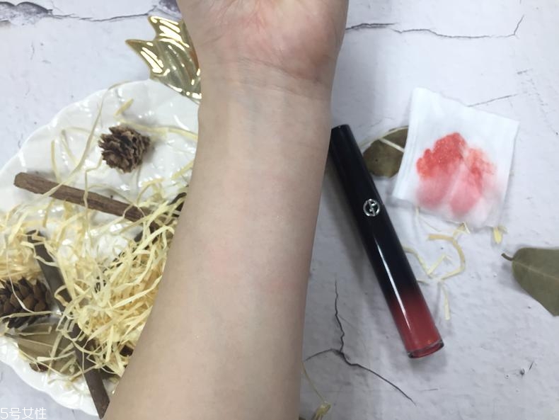 阿瑪尼302是什么顏色 阿瑪尼黑管302適合黃皮嗎 阿瑪尼302是什么顏色 阿瑪尼黑管302適合黃皮嗎