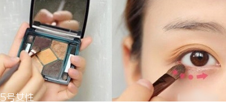 淑女妝容怎么畫 無辜淑女妝容畫法 淑女妝容怎么畫 無辜淑女妝容畫法