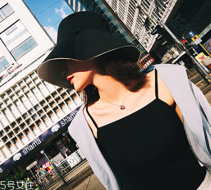 漁夫帽什么顏色好看 晉升街拍潮人 漁夫帽什么顏色好看 晉升街拍潮人