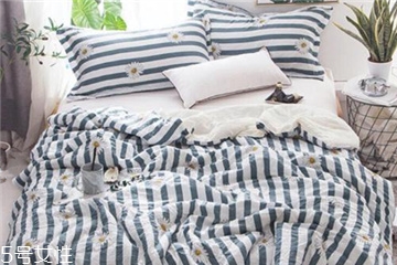 夏涼被有甲醛嗎 選擇正規(guī)大品牌