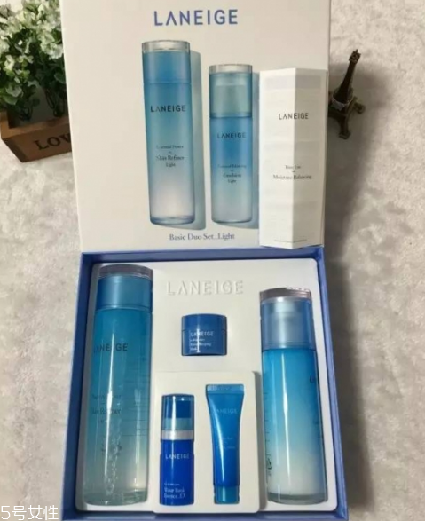 夏天用什么護(hù)膚品補(bǔ)水 適合夏天的水乳推薦 夏天用什么護(hù)膚品補(bǔ)水 適合夏天的水乳推薦