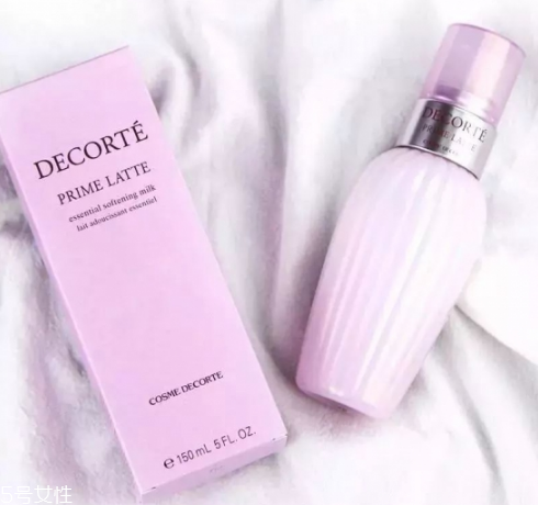 夏天用什么護(hù)膚品補(bǔ)水 適合夏天的水乳推薦 夏天用什么護(hù)膚品補(bǔ)水 適合夏天的水乳推薦