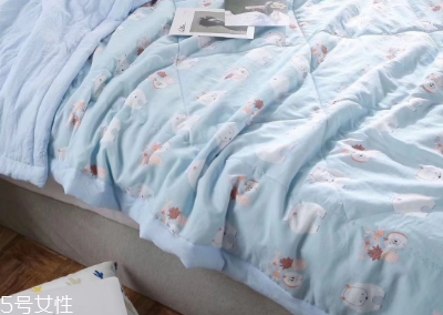 夏涼被多少錢(qián)一床 這個(gè)價(jià)位最合理