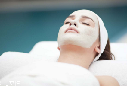 夏天用什么面膜補(bǔ)水 夏天補(bǔ)水面膜推薦 夏天用什么面膜補(bǔ)水 夏天補(bǔ)水面膜推薦