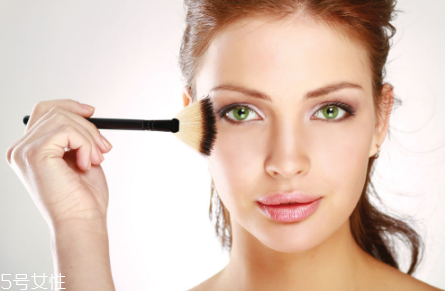 夏天出汗怎么化妝 夏季化妝品干貨大科普 夏天出汗怎么化妝 夏季化妝品干貨大科普