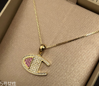 champion冠軍logo項(xiàng)鏈在哪買(mǎi) 潮人必備