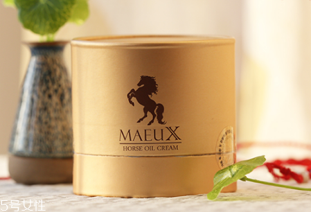 日本馬油和韓國馬油哪個好 根據(jù)自身需求選擇 日本馬油和韓國馬油哪個好 根據(jù)自身需求選擇