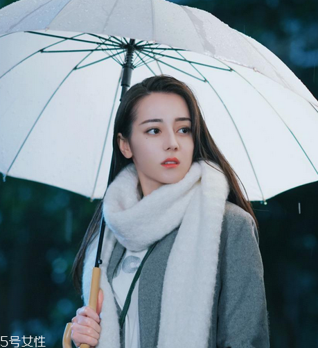 點(diǎn)痣能吃海鮮嗎 海鮮絕對不能吃 點(diǎn)痣能吃海鮮嗎 海鮮絕對不能吃