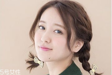 夏天怎么編頭發(fā)好看 不挑人的編發(fā)教程 夏天怎么編頭發(fā)好看 不挑人的編發(fā)教程