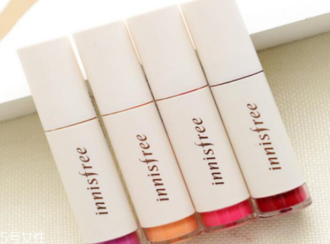 唇釉能遮蓋唇紋嗎 唇紋深的理想彩妝 唇釉能遮蓋唇紋嗎 唇紋深的理想彩妝