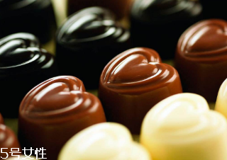 巧克力有哪些吃法 創(chuàng)意吃法更美味 巧克力有哪些吃法 創(chuàng)意吃法更美味