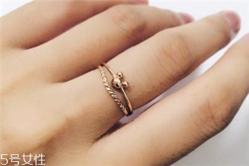 彩金戒指會掉色嗎 掉色可以補救 彩金戒指會掉色嗎 掉色可以補救