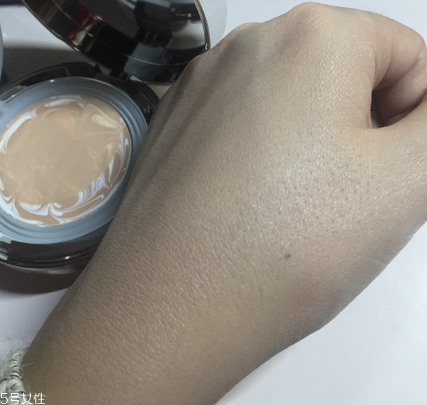 愛敬氣墊13號色怎么樣？愛敬氣墊水粉霜使用心得