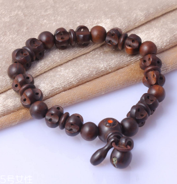 桃木手串怎么看真假 避開商家陷阱 桃木手串怎么看真假 避開商家陷阱