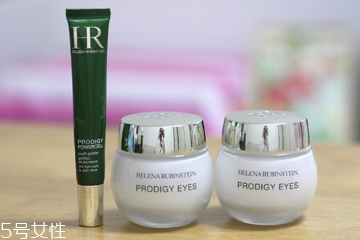 眼霜會引起脂肪粒嗎 這兩者是毫無關系 眼霜會引起脂肪粒嗎 這兩者是毫無關系