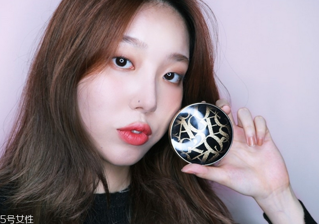 愛敬黑金氣墊價(jià)格多少錢 愛敬黑金水粉霜使用方法