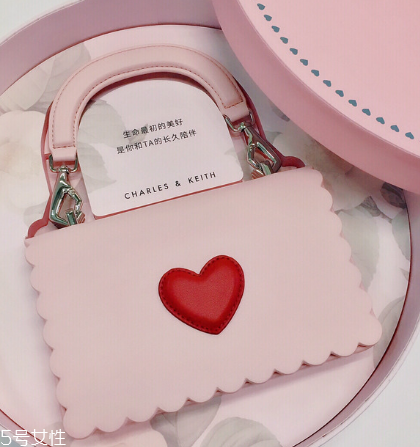 小ck七夕限定包包多少錢 屬于你的小浪漫 小ck七夕限定包包多少錢 屬于你的小浪漫