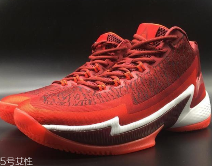 李寧空襲4測(cè)評(píng) 國(guó)產(chǎn)籃球鞋的經(jīng)典
