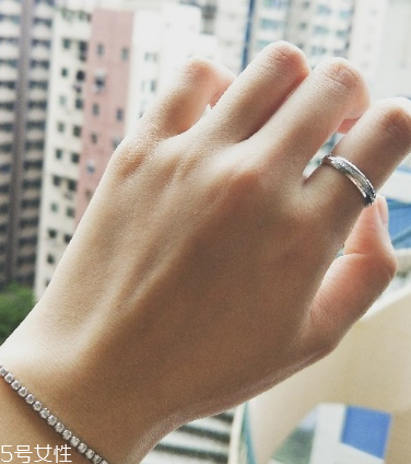 鉑金戒指怎么清洗 這幾招都可以 鉑金戒指怎么清洗 這幾招都可以