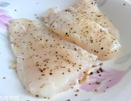 龍利魚可以做水煮魚嗎 做法并不難 龍利魚可以做水煮魚嗎 做法并不難