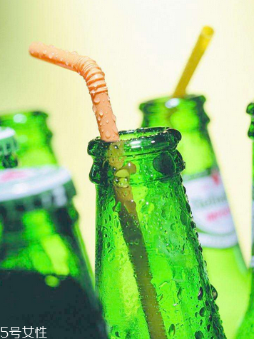 啤酒為什么有泡沫 二氧化碳是主要原因 啤酒為什么有泡沫 二氧化碳是主要原因