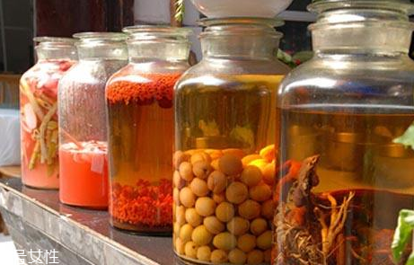 藥酒是不是泡越久越好 這個(gè)觀點(diǎn)不正確 藥酒是不是泡越久越好 這個(gè)觀點(diǎn)不正確