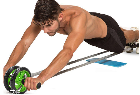 卷腹和仰臥起坐哪個(gè)更適合練腹肌 八塊腹肌鍛煉方法 卷腹和仰臥起坐哪個(gè)更適合練腹肌 八塊腹肌鍛煉方法