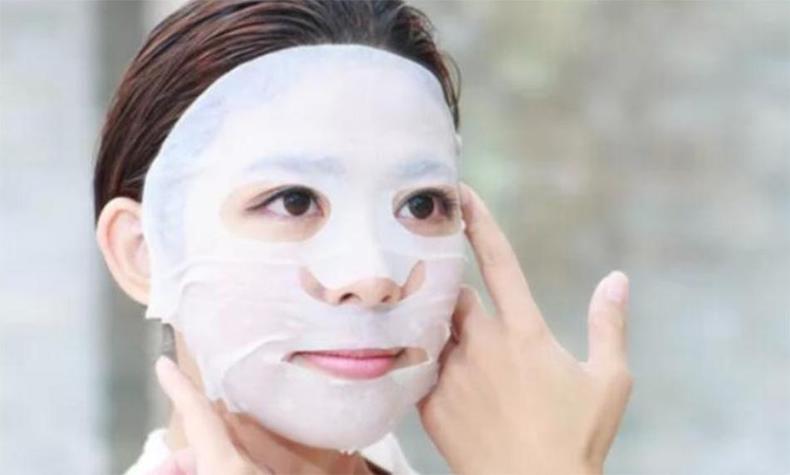 外油內(nèi)干怎么補水 油膩還起皮的5個對策