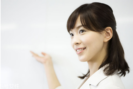 女人25歲后要用抗皺的護膚品嗎 25歲后如何抗衰老 女人25歲后要用抗皺的護膚品嗎 25歲后如何抗衰老