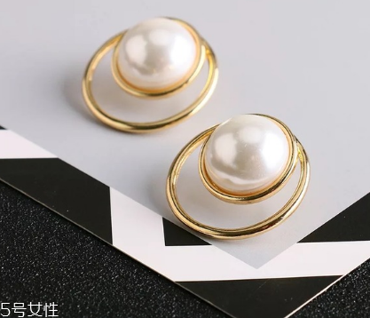 珍珠耳環(huán)怎么清洗 這樣做就對了 珍珠耳環(huán)怎么清洗 這樣做就對了