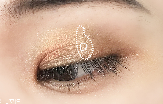 粉色眼影配什么口紅好看 超級(jí)吸睛的活力少女