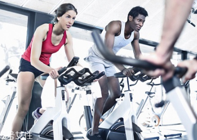 動感單車練什么 動感單車練這些部位 動感單車練什么 動感單車練這些部位